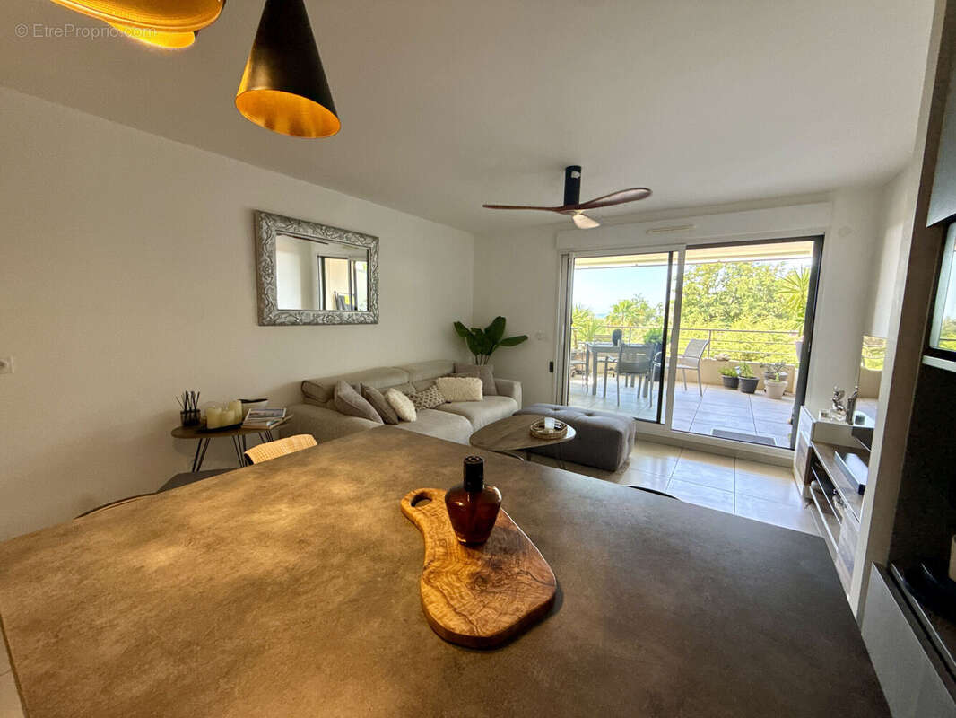 Appartement 63 m² à Saint-Laurent-Du-Var  - photo 4