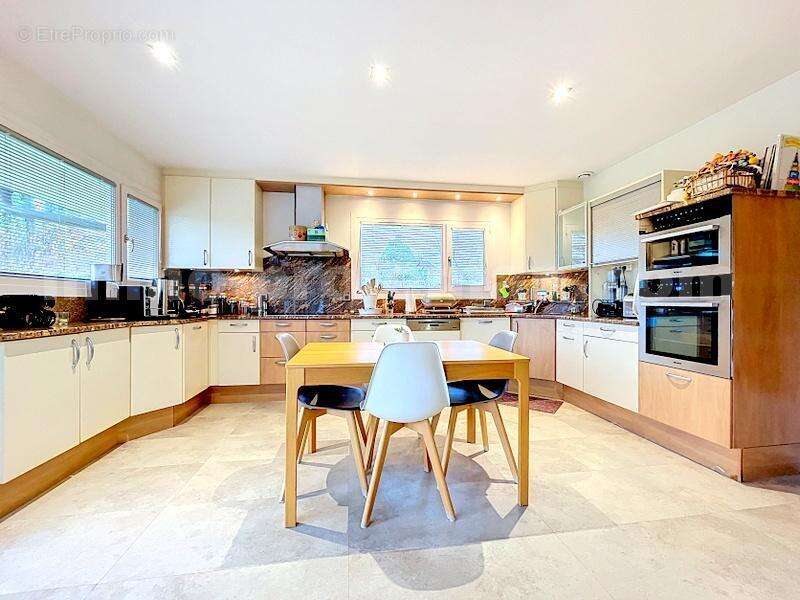 chakra_00011 - Maison à AMBILLY