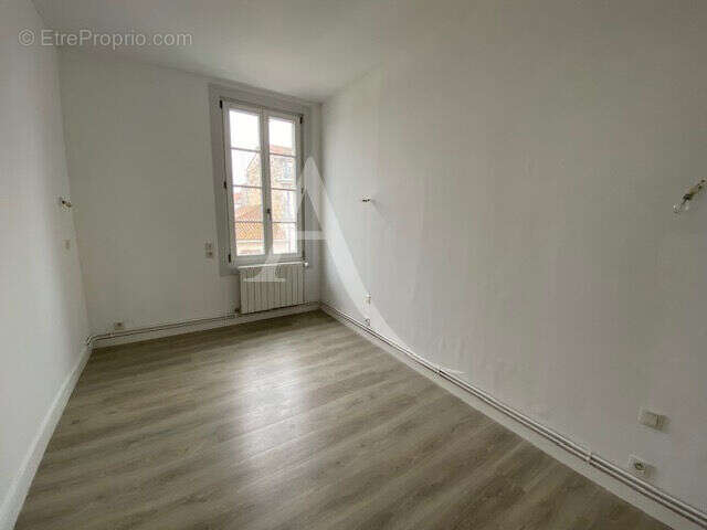 Appart T3 Rochefort Centre 2 Chambes 2 Salles de bains - photo 7