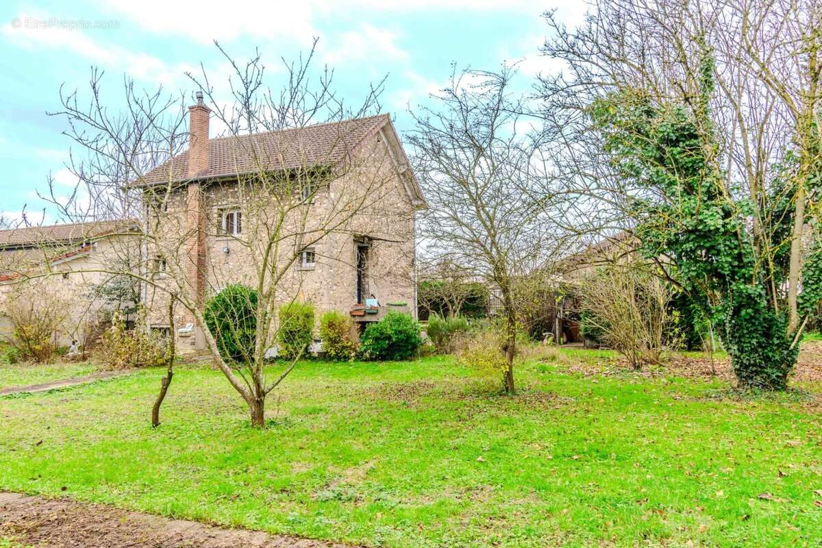 Maison à MONTMORENCY