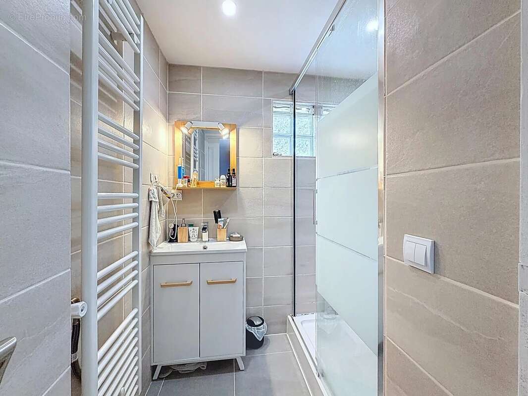 Maison à TOURRETTE-LEVENS