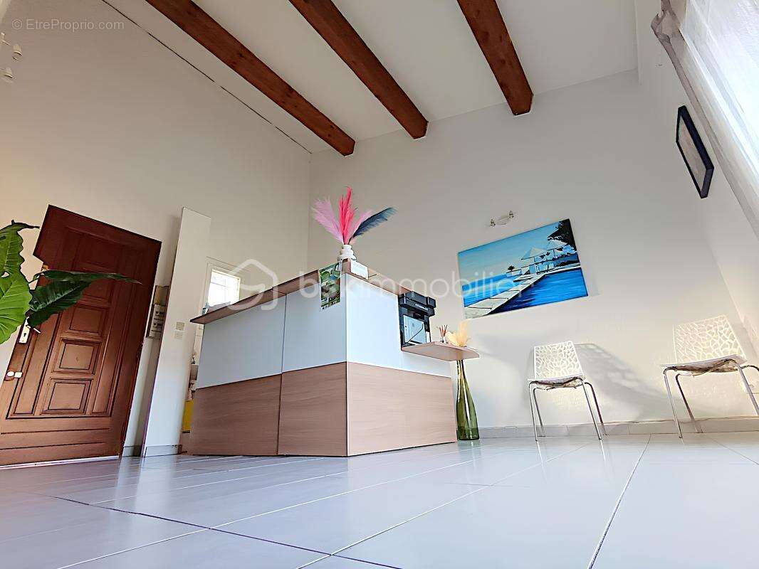 Commerce à LA SEYNE-SUR-MER