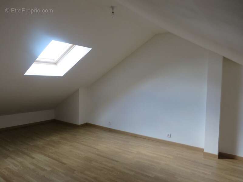 Maison à ROMILLY-SUR-SEINE