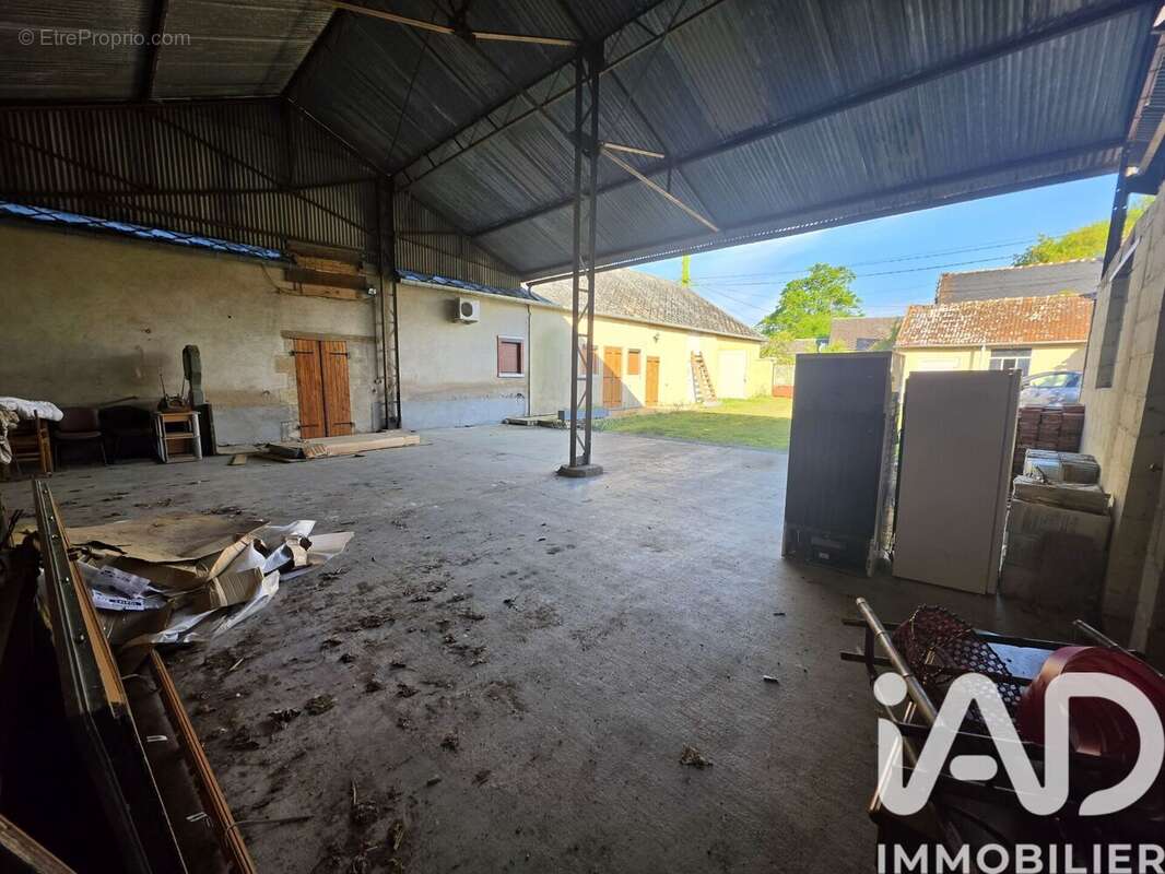 Photo 1 - Maison à SAINT-JEAN-DE-BRAYE