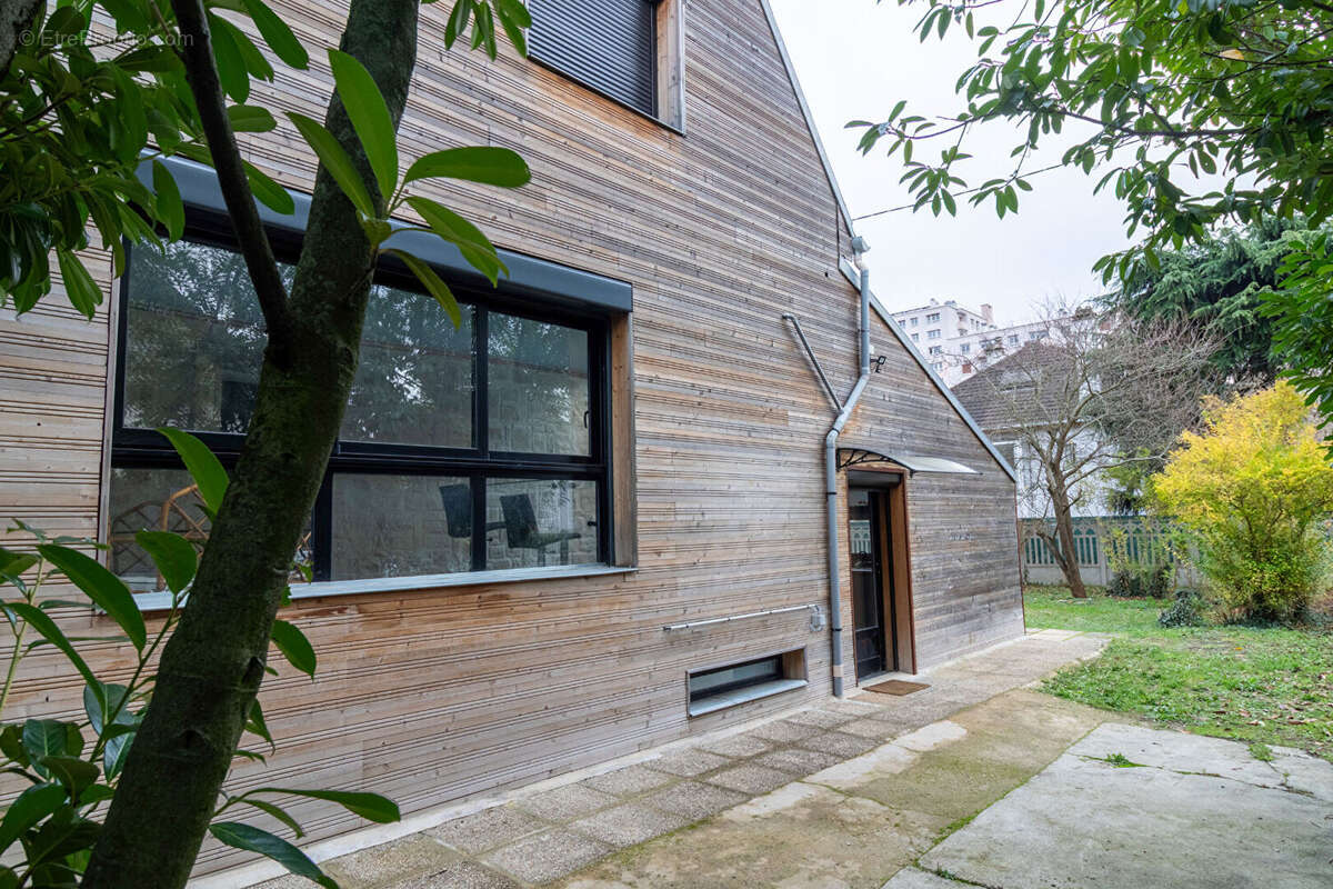 Maison à SARTROUVILLE