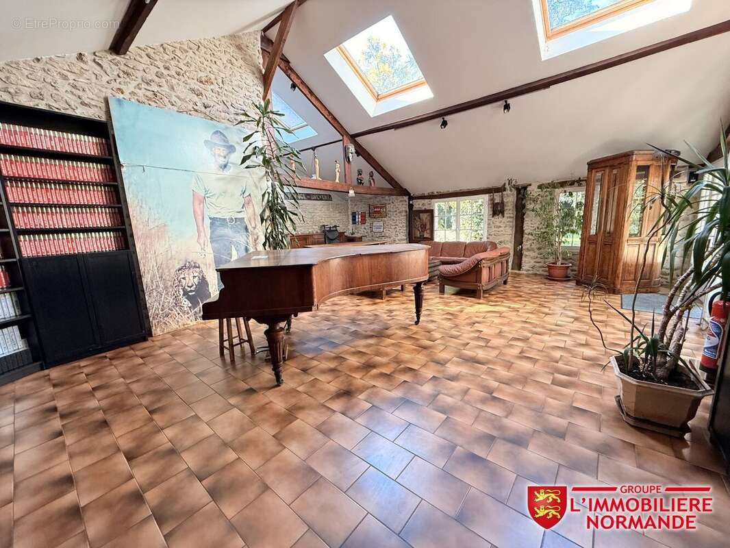 Maison à PACY-SUR-EURE