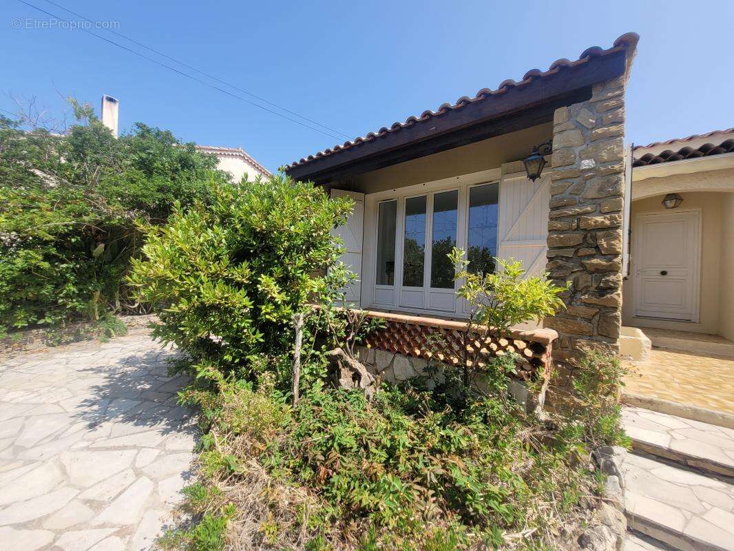 Maison à SIX-FOURS-LES-PLAGES