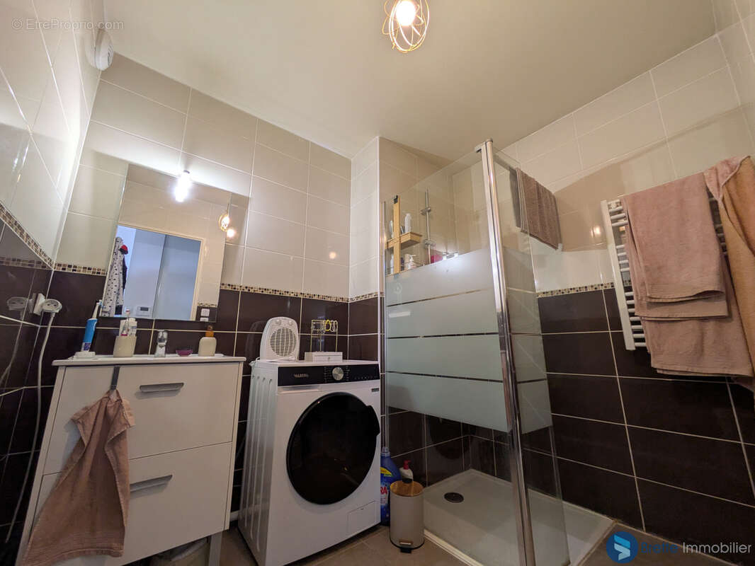 Appartement à LA FARLEDE