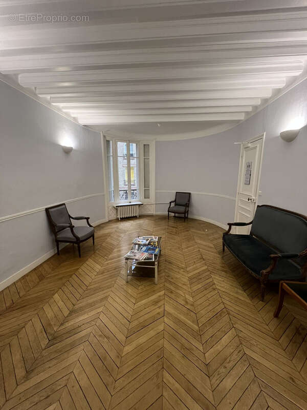 Appartement à PARIS-8E