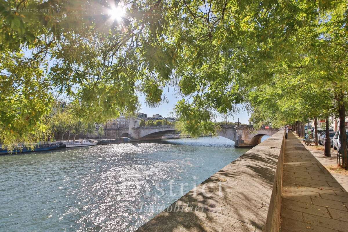 Appartement à PARIS-4E