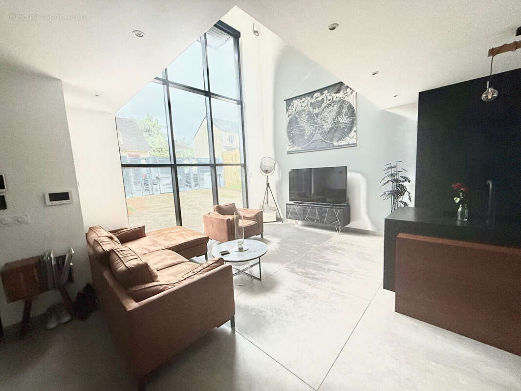 Maison à VULAINES-SUR-SEINE
