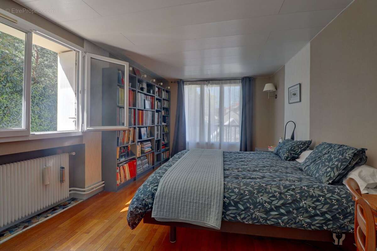 Maison à MAURECOURT