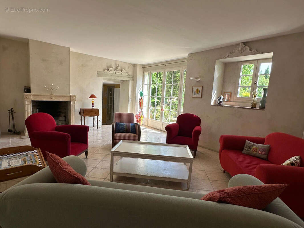 salon - Maison à JEGUN