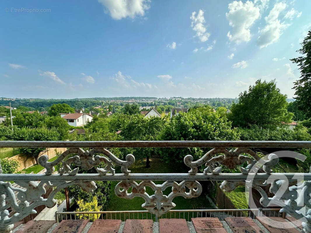 Maison à THORIGNY-SUR-MARNE