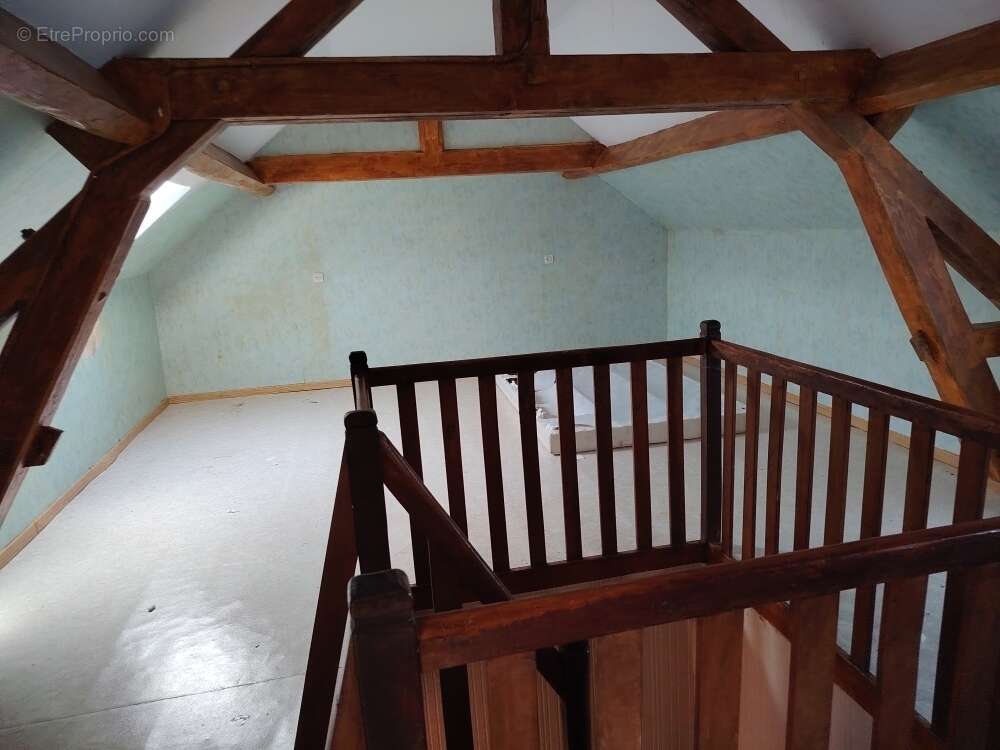 Maison à DONCHERY
