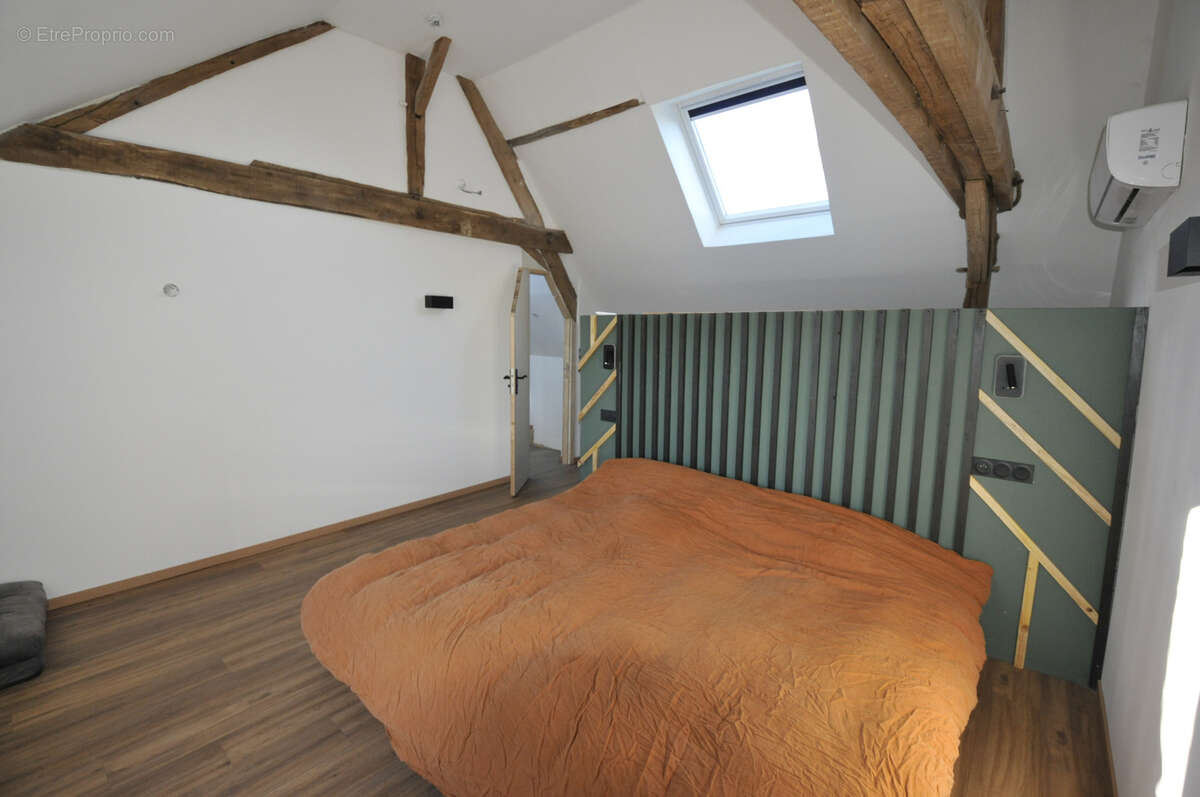 Maison à LA PORCHERIE