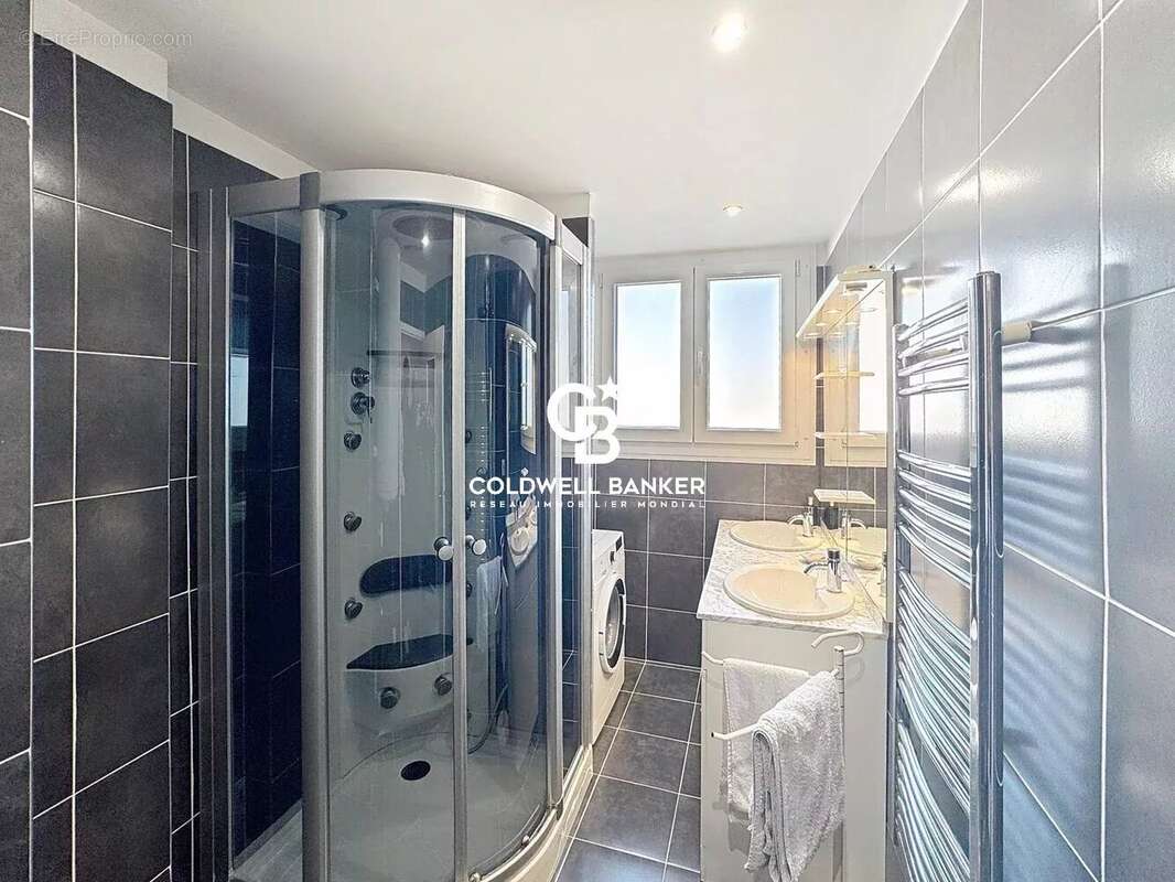 Appartement à SAINT-RAPHAEL