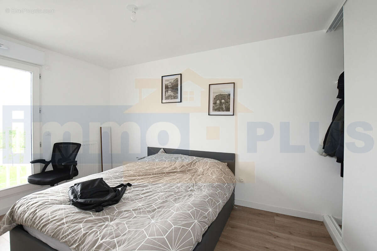 Appartement à SAINT-CYR-L'ECOLE