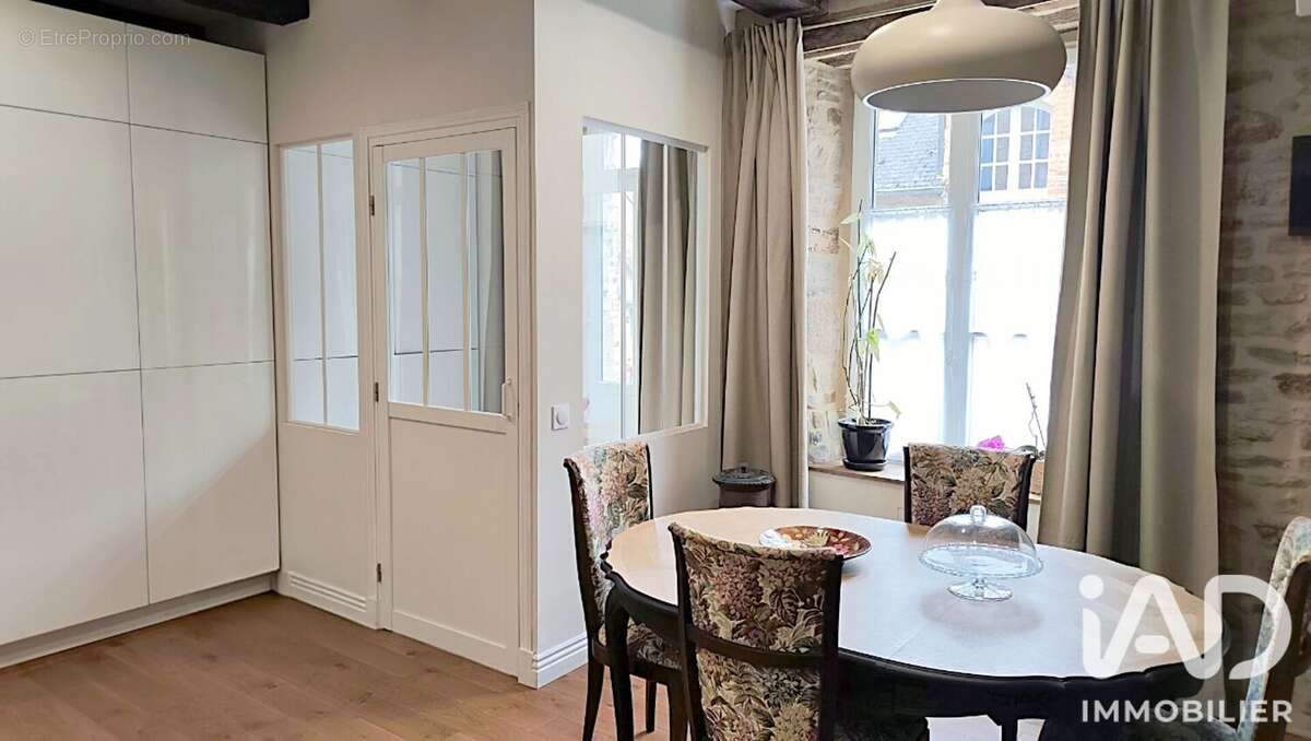 Maison 127 m² à Saint-Aubin-Du-Cormier  - photo 2