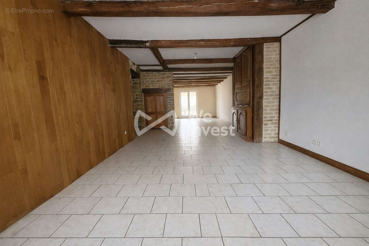 Maison 238 m² à Puilly-Et-Charbeaux  - photo 2