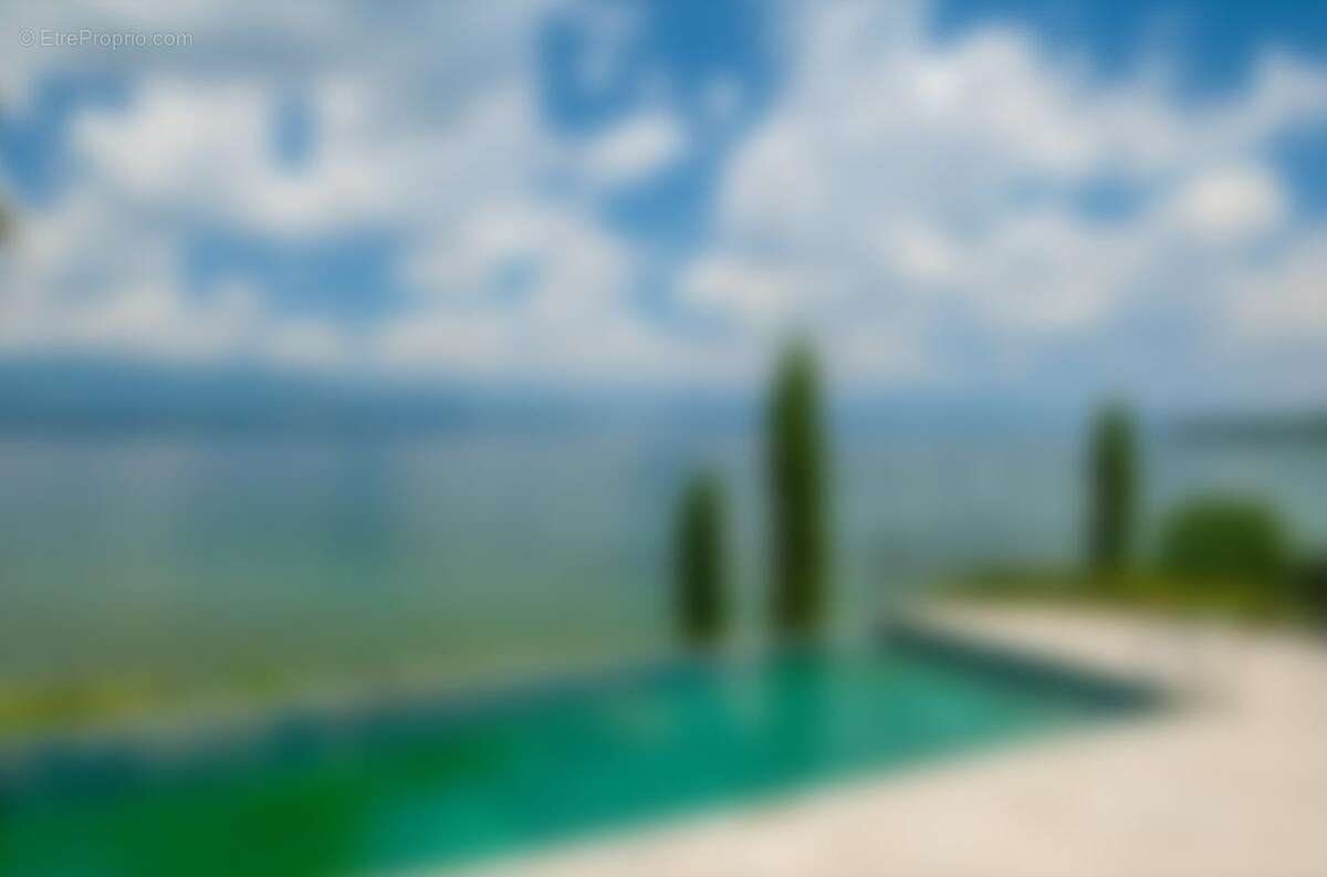 Maison à CHENS-SUR-LEMAN