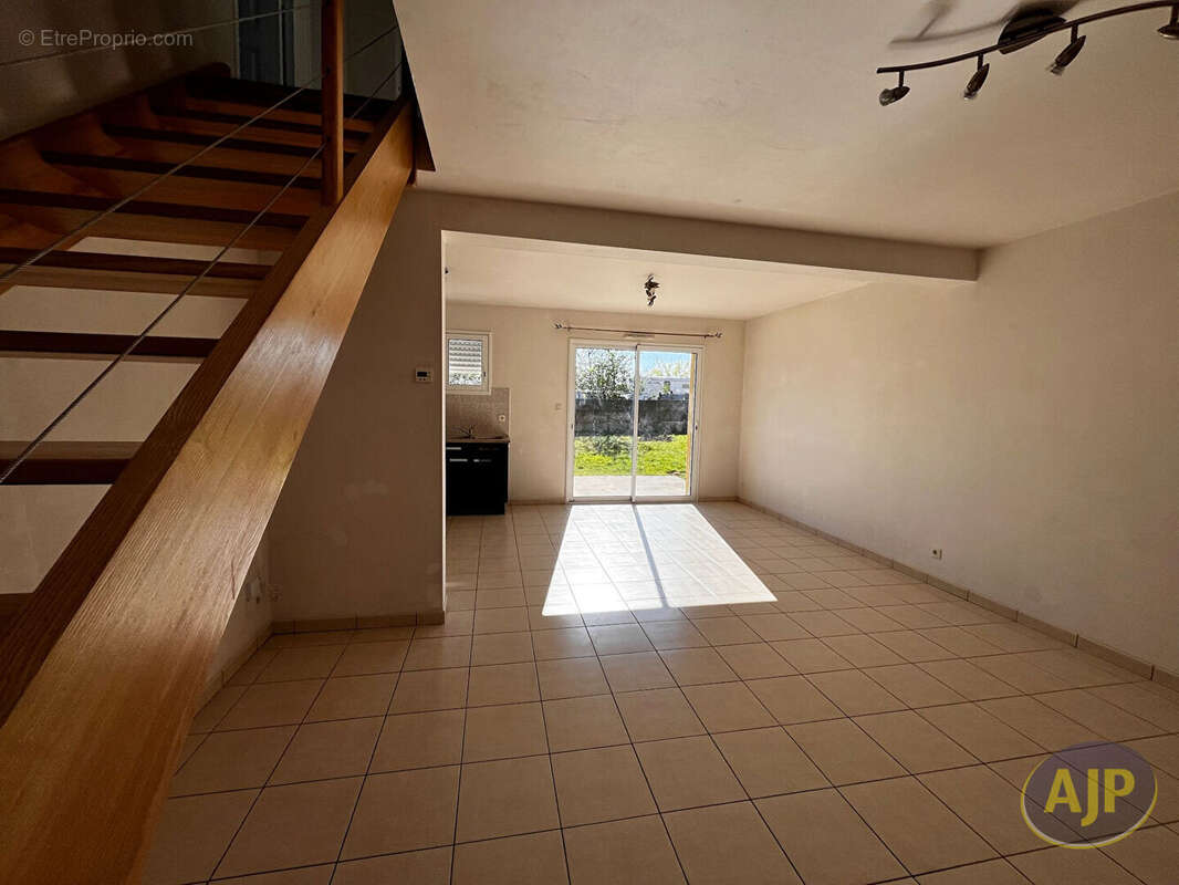 Maison à CHAMPTOCEAUX