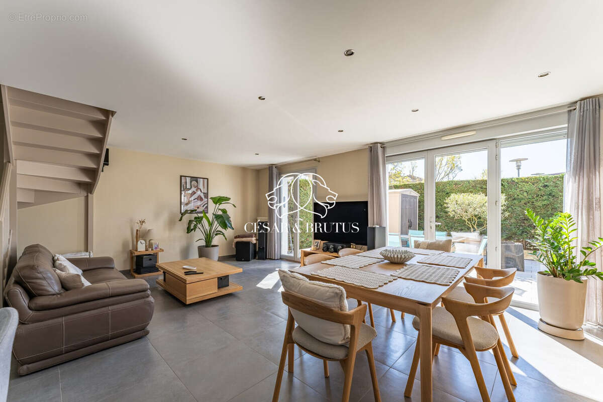 Maison à RILLIEUX-LA-PAPE