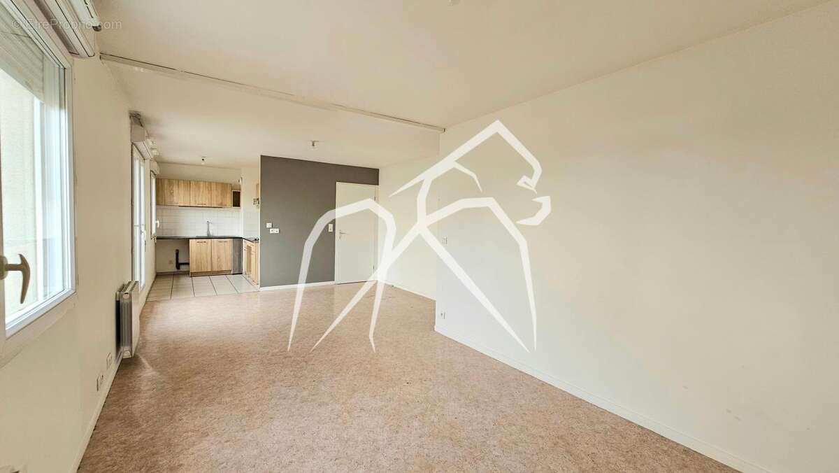 Appartement T3 de 67 m²  LE PETIT-QUEVILLY (76140) - photo 3