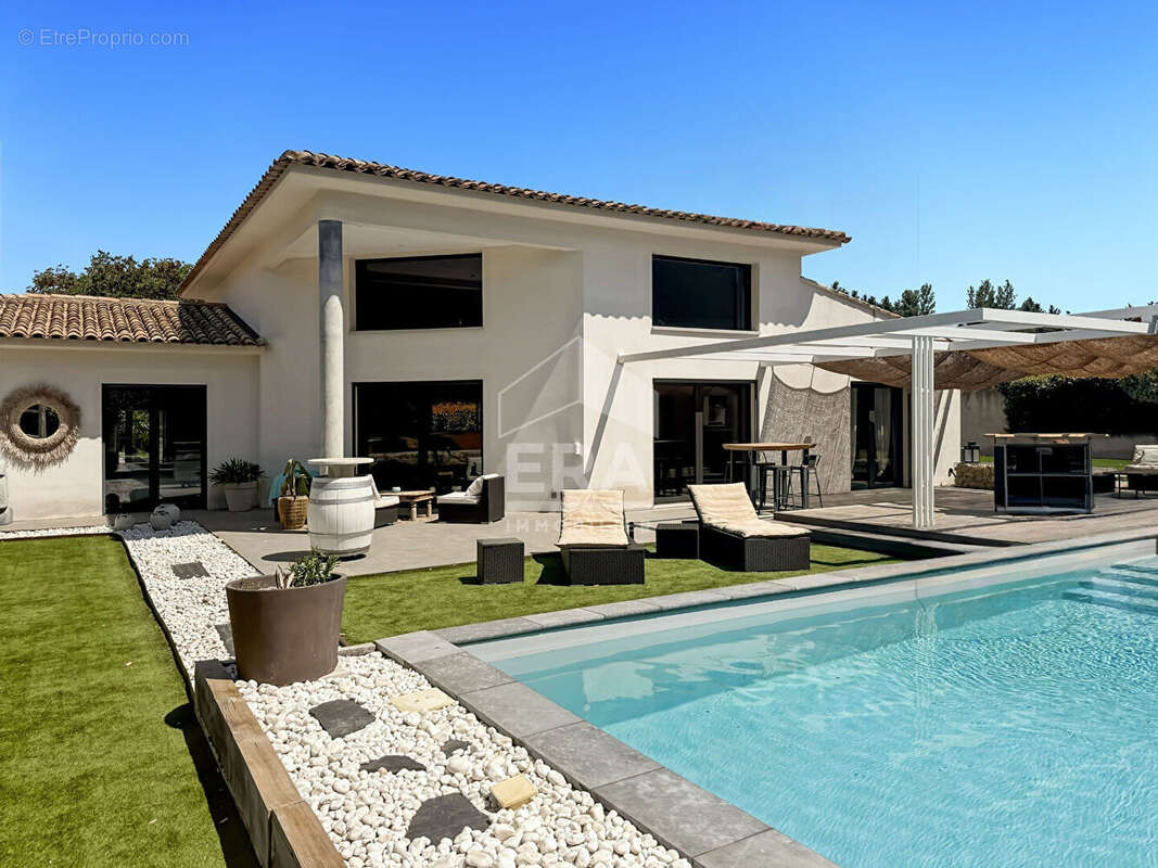 Maison à CABRIES