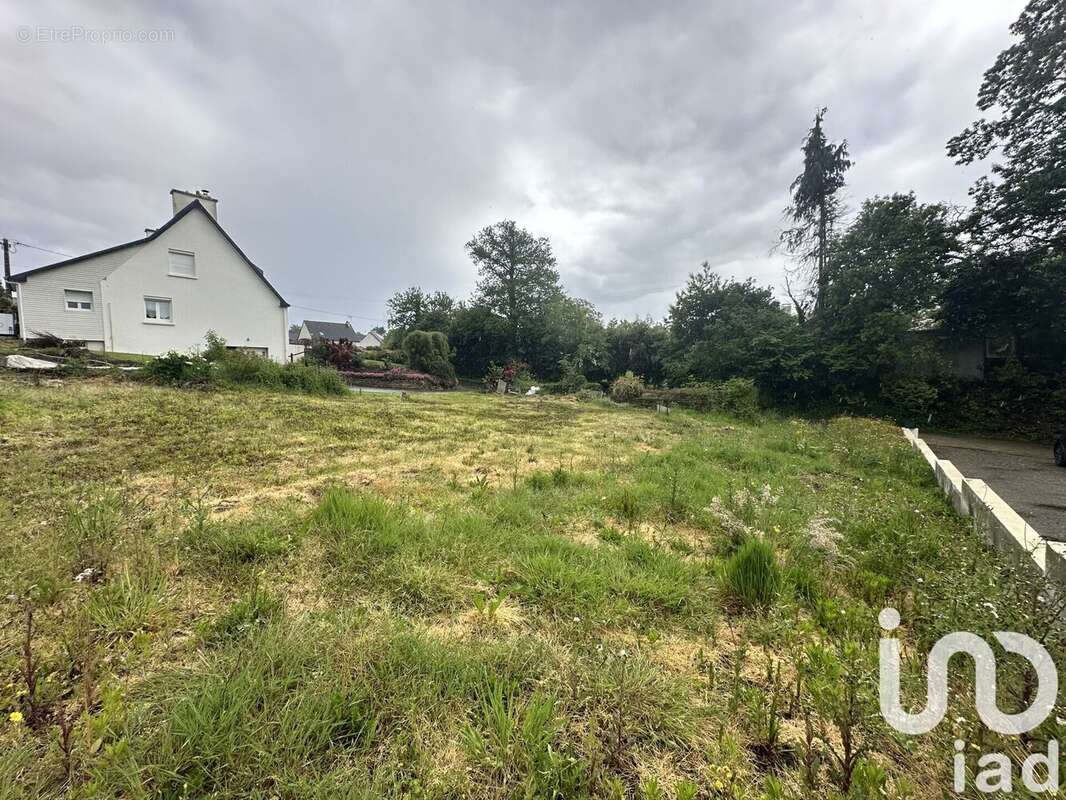 Photo 3 - Terrain à SAINT-YVI