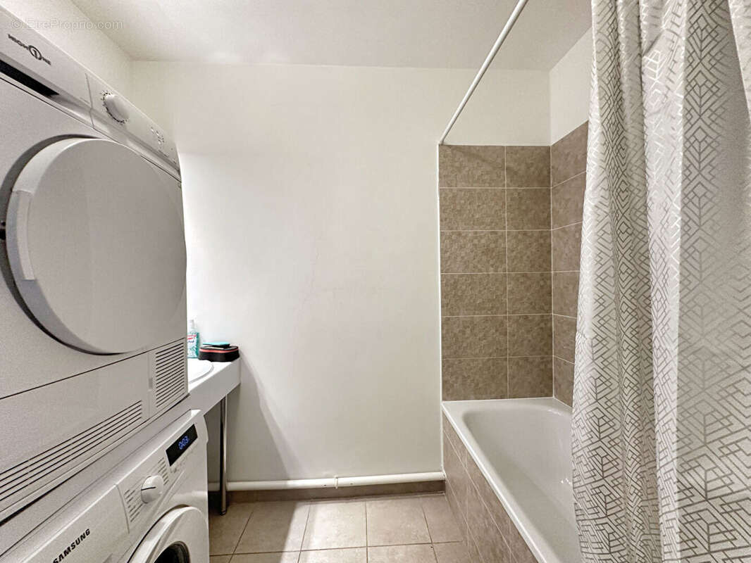 Appartement à CORBEIL-ESSONNES