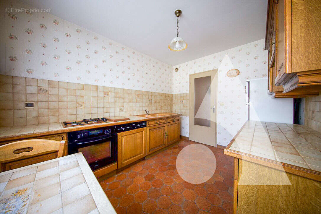 Appartement à SAINT-PIERRE-DU-PERRAY