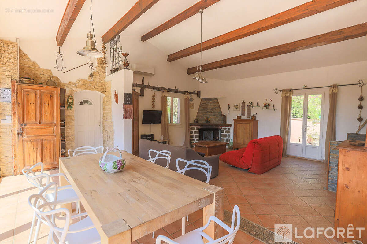 Maison à ZILIA