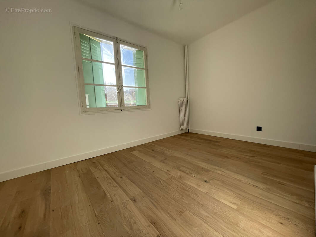 Appartement à MARSEILLE-7E