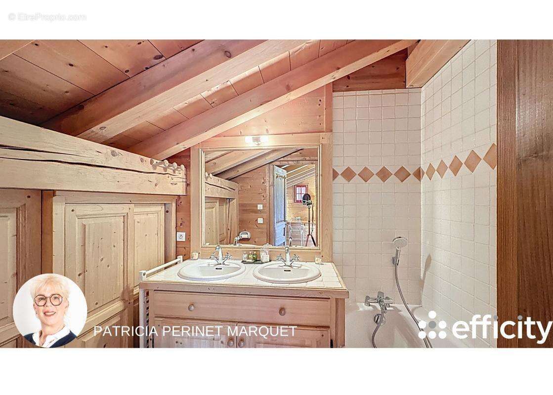 Maison 159 m² à Demi-Quartier  - photo 18