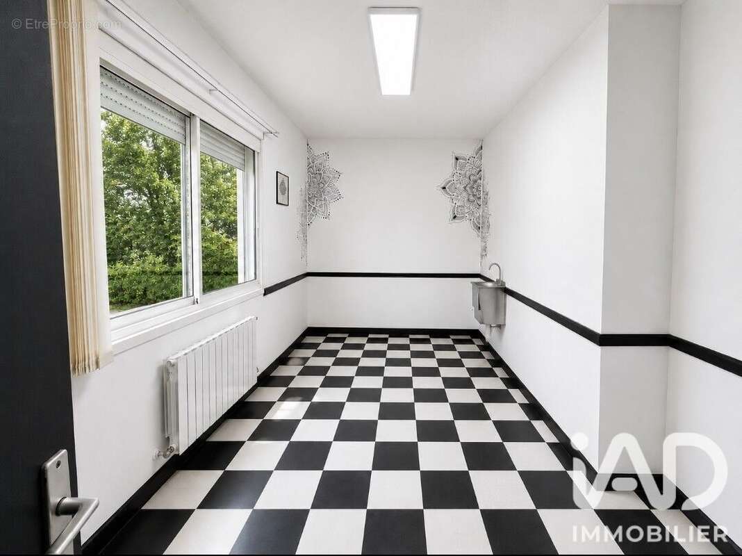Maison 137 m² à Flaugeac  - photo 7