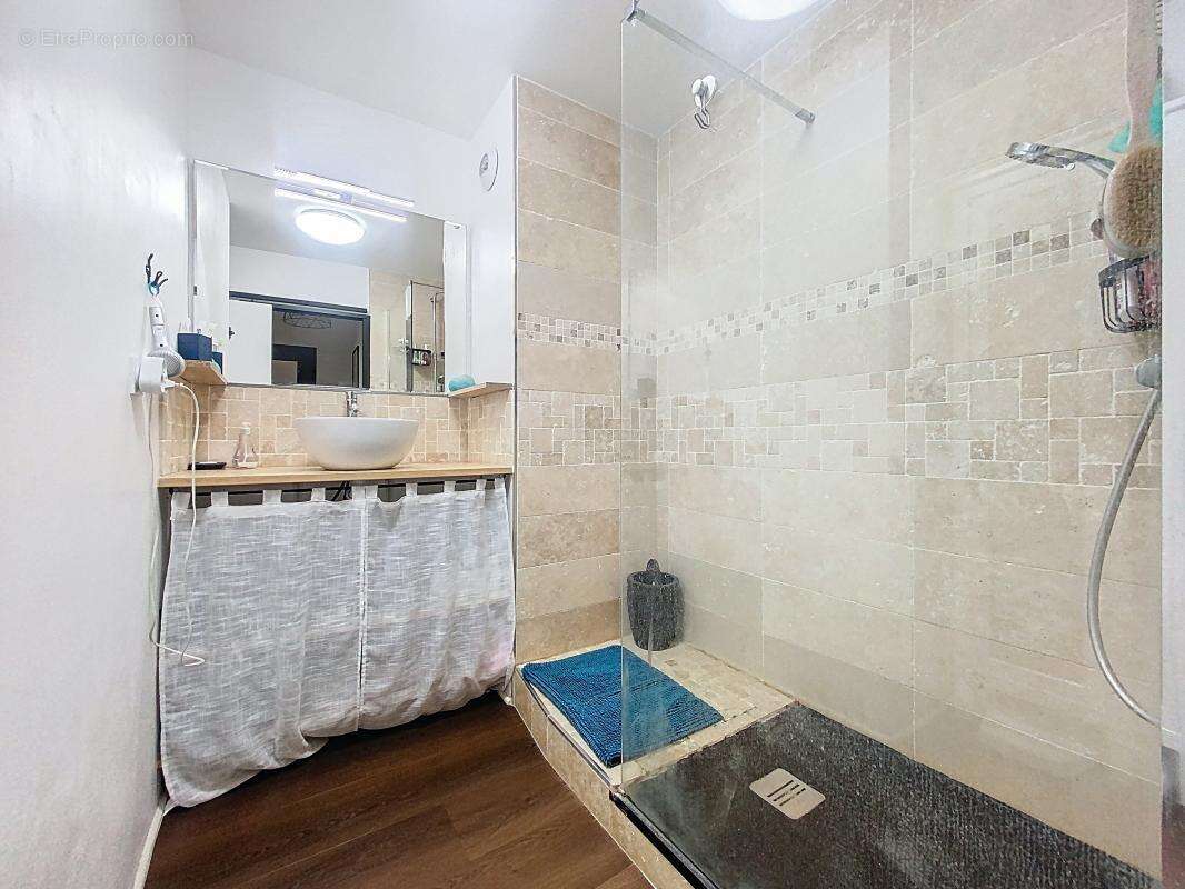 Appartement à VENISSIEUX