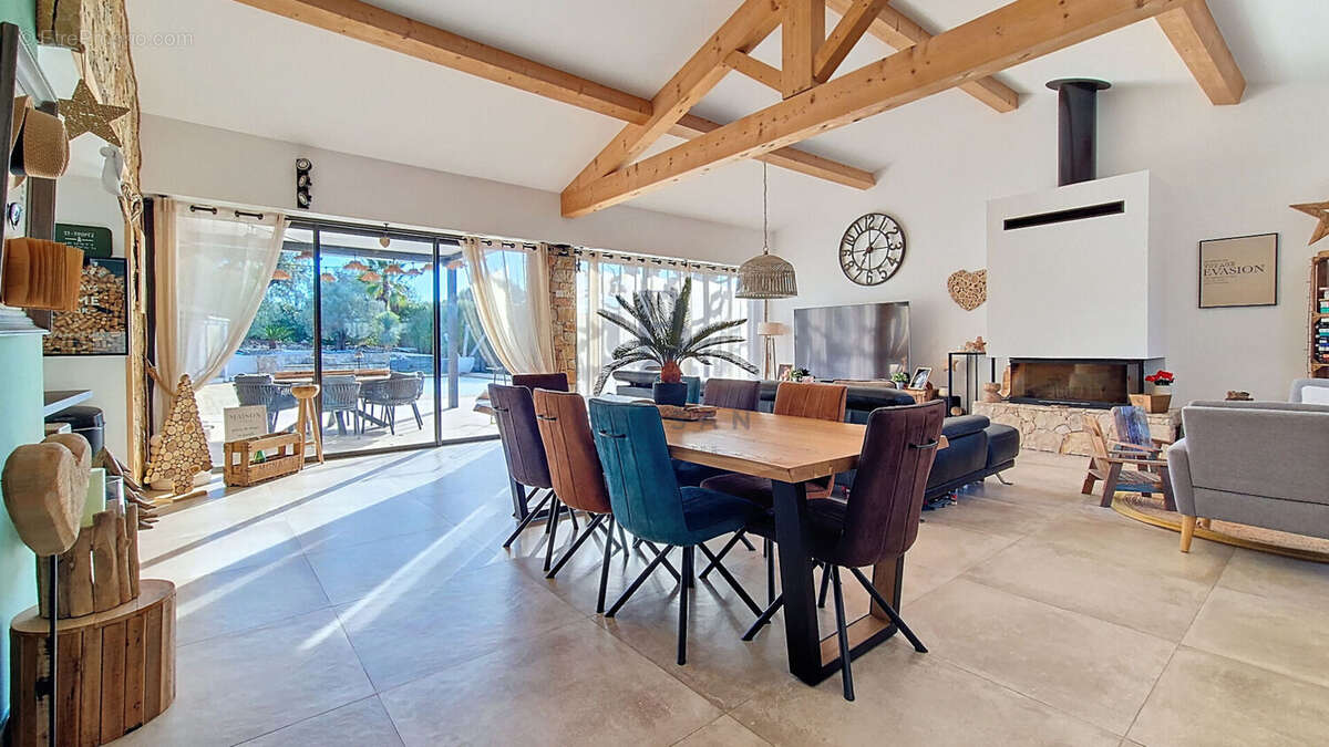 Maison à FREJUS