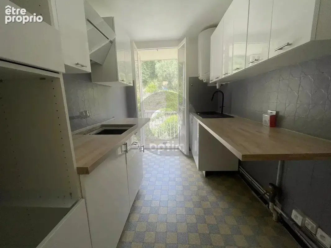 3P 60.43m2 traversant avec cave et parking - photo 4