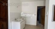 Appartement à ROQUEMAURE