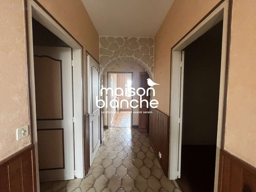 Maison à CHATILLON-SUR-THOUET