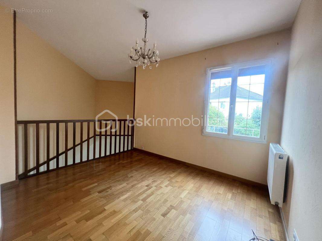 Maison familiale 113 m² – La Chapelle-Saint-Mesmin – DPE D - photo 7