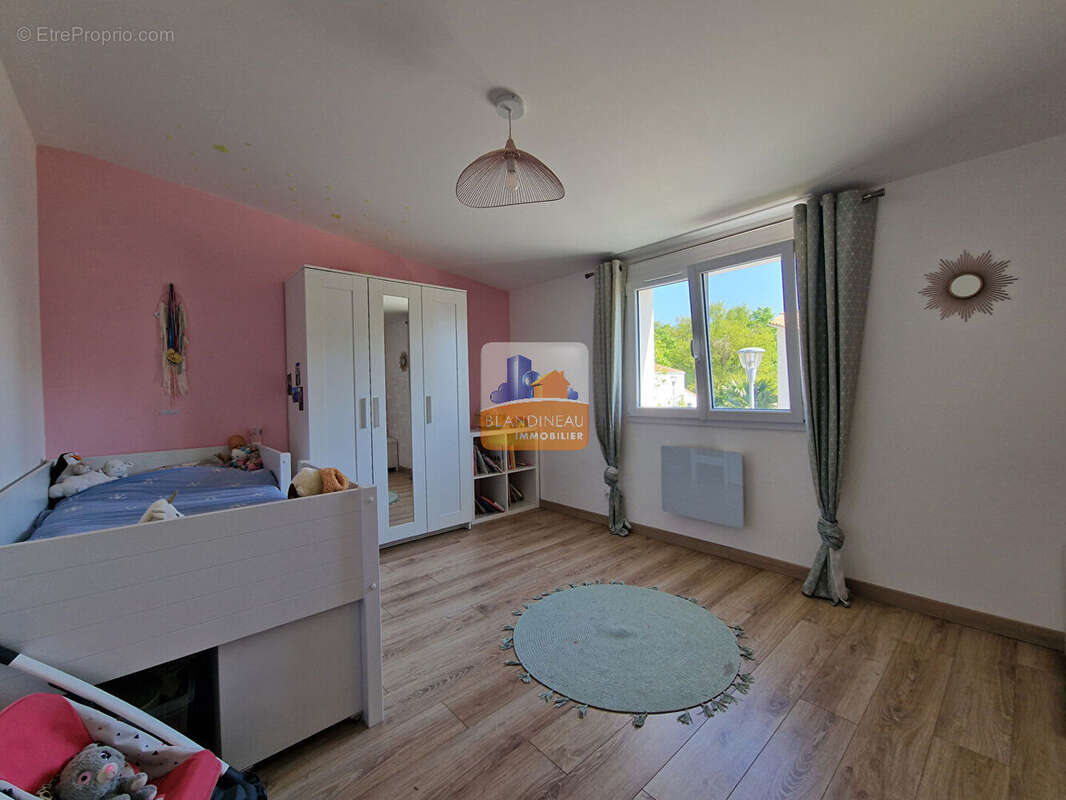 Maison à BOUGUENAIS