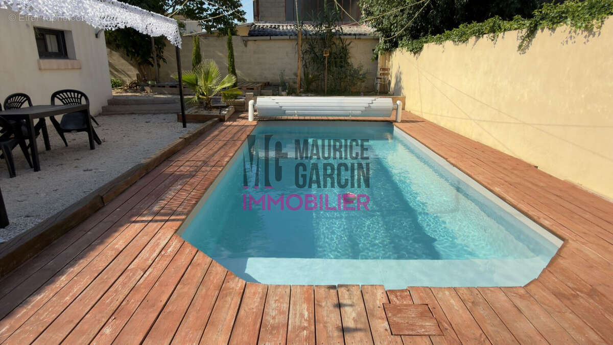 Maison à SORGUES