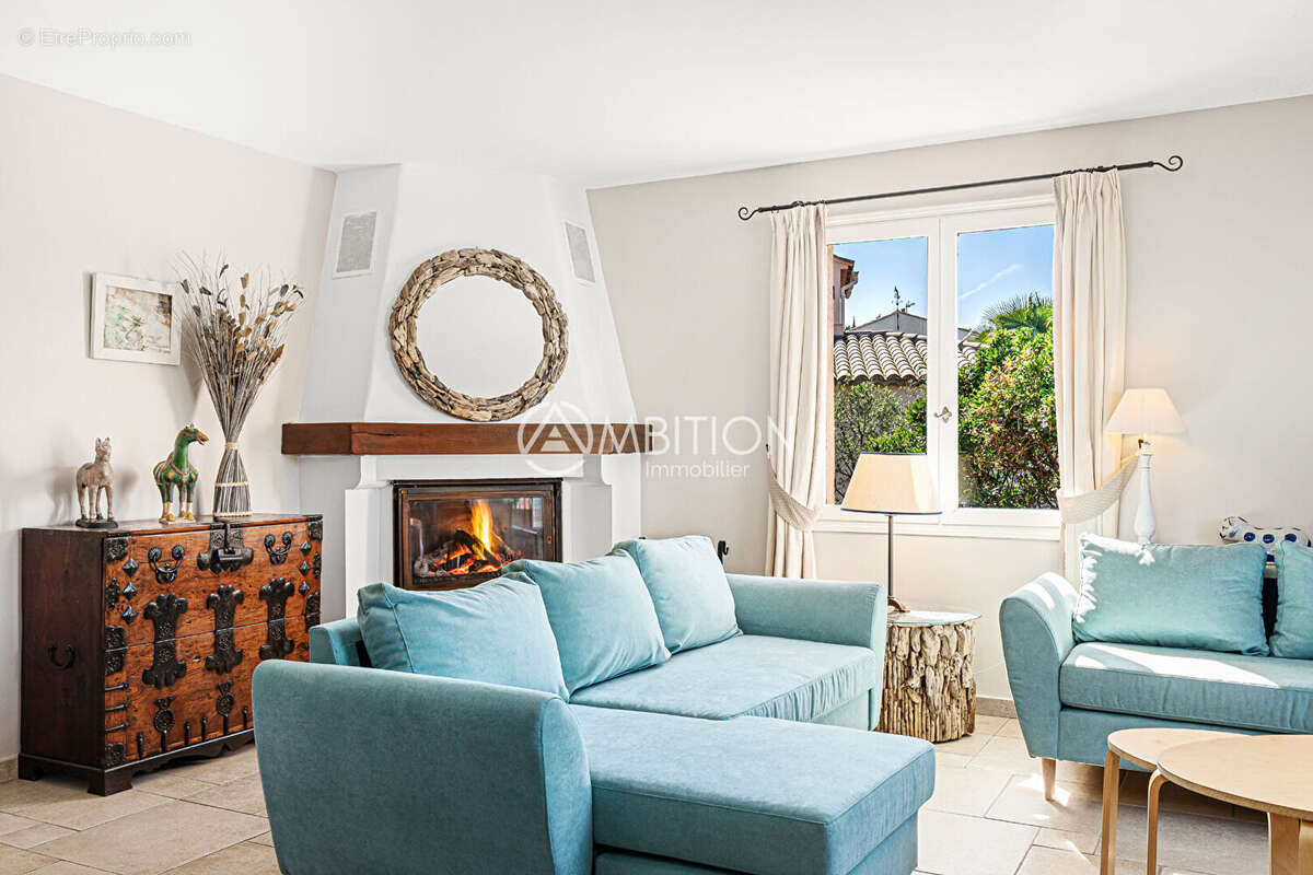 Maison à LES ISSAMBRES