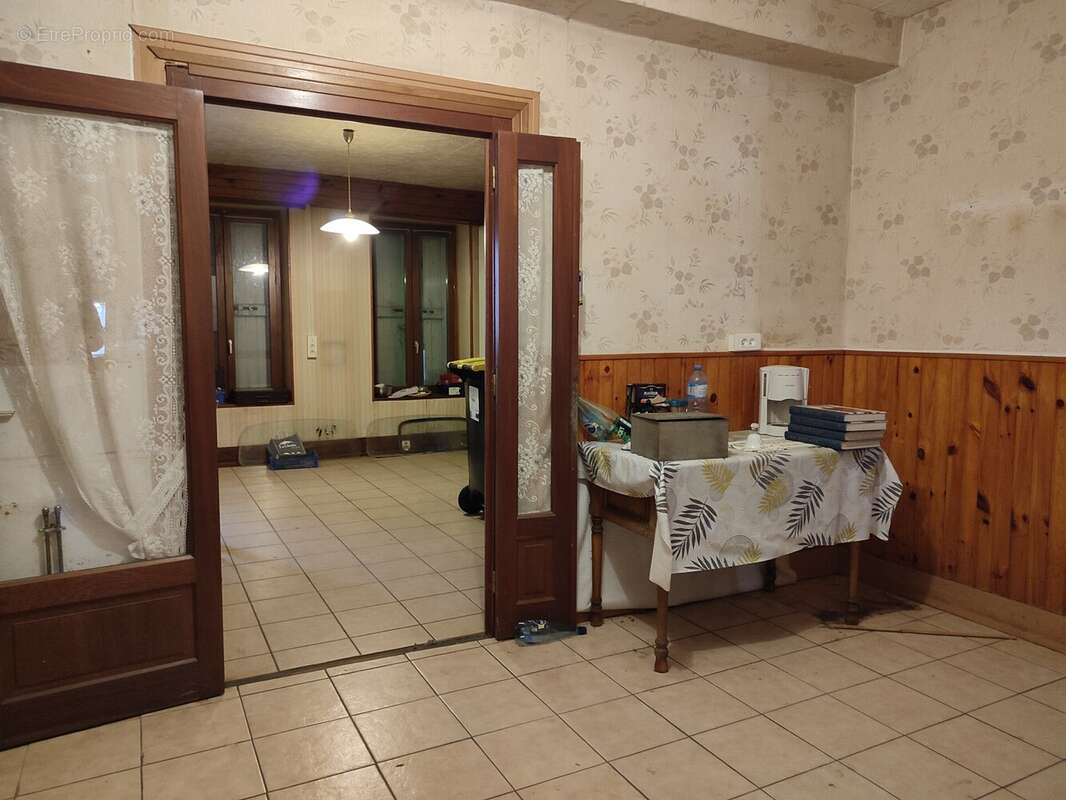 Maison à SAINT-JULIEN-SUR-REYSSOUZE