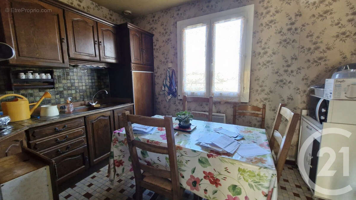 Maison 89 m² à Conie-Molitard  - photo 4