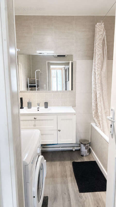 Appartement T2 rénové de 45 m² vendu loué Montredon-Labessonnié - photo 7