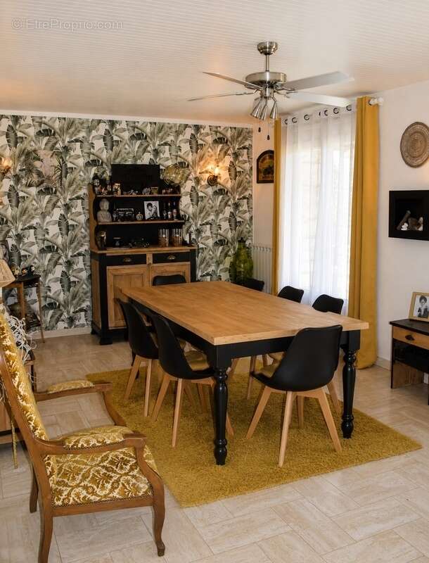Maison en pierre 177 m² - 5 chambres - Terrain 1 200 m² - Villeneuve-sur-Lot - photo 5