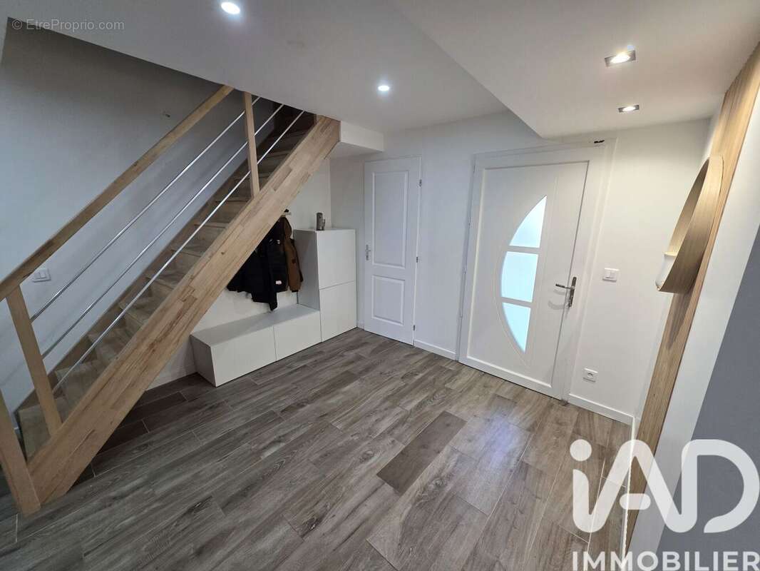 Photo 2 - Maison à ESCHES